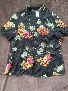 Jones New York Black Floral Button-Front Camp Collar Top
